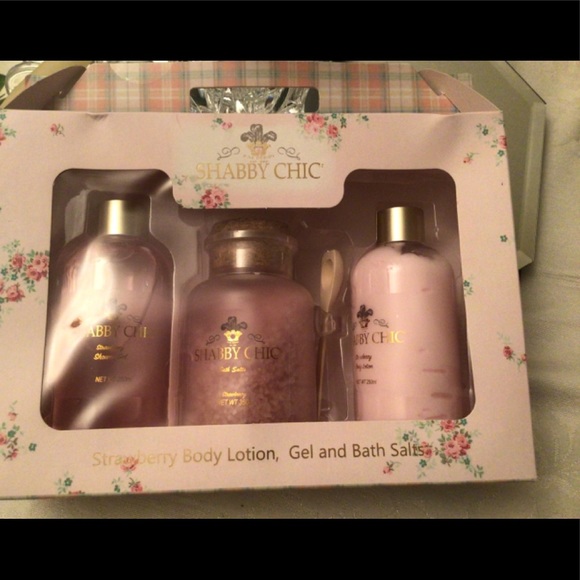 Shabby Chic lotion,Gel, Bath Salts - Picture 3 of 9